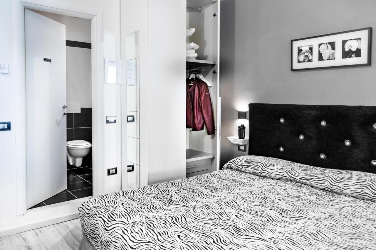 Quarto com Cama de Casal ou 2 de Solteiro e Varanda